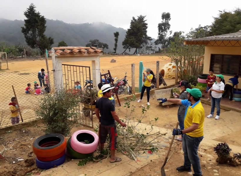 Alianza estratégica empleados y comunidad de la vereda